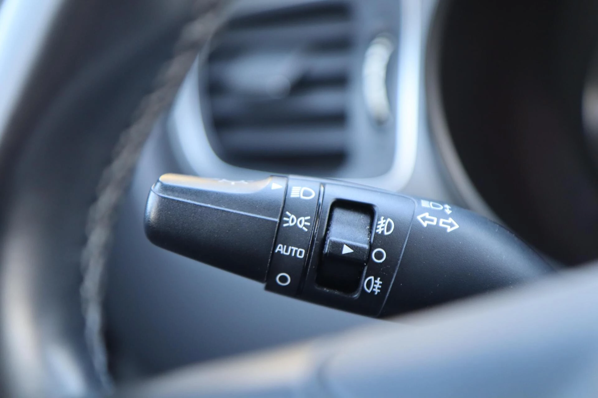 Hoofdafbeelding Kia Carens