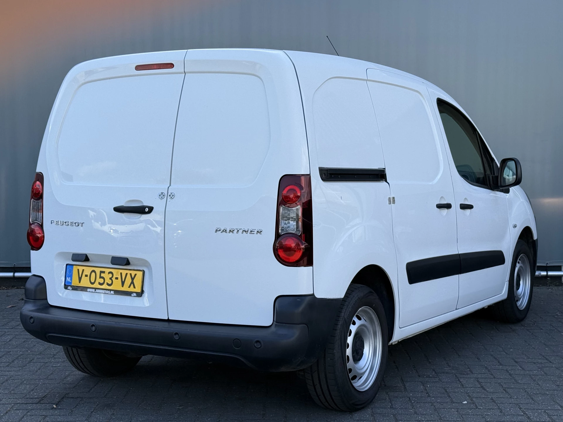 Hoofdafbeelding Peugeot Partner