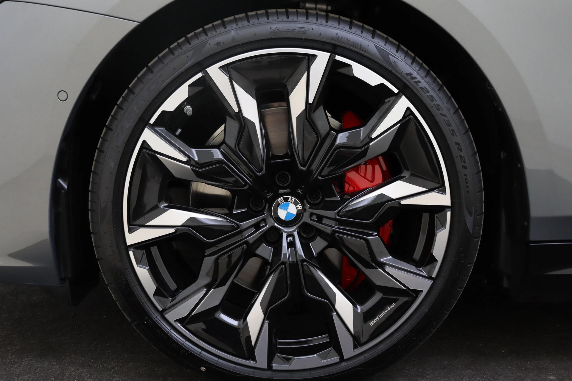 Hoofdafbeelding BMW i5