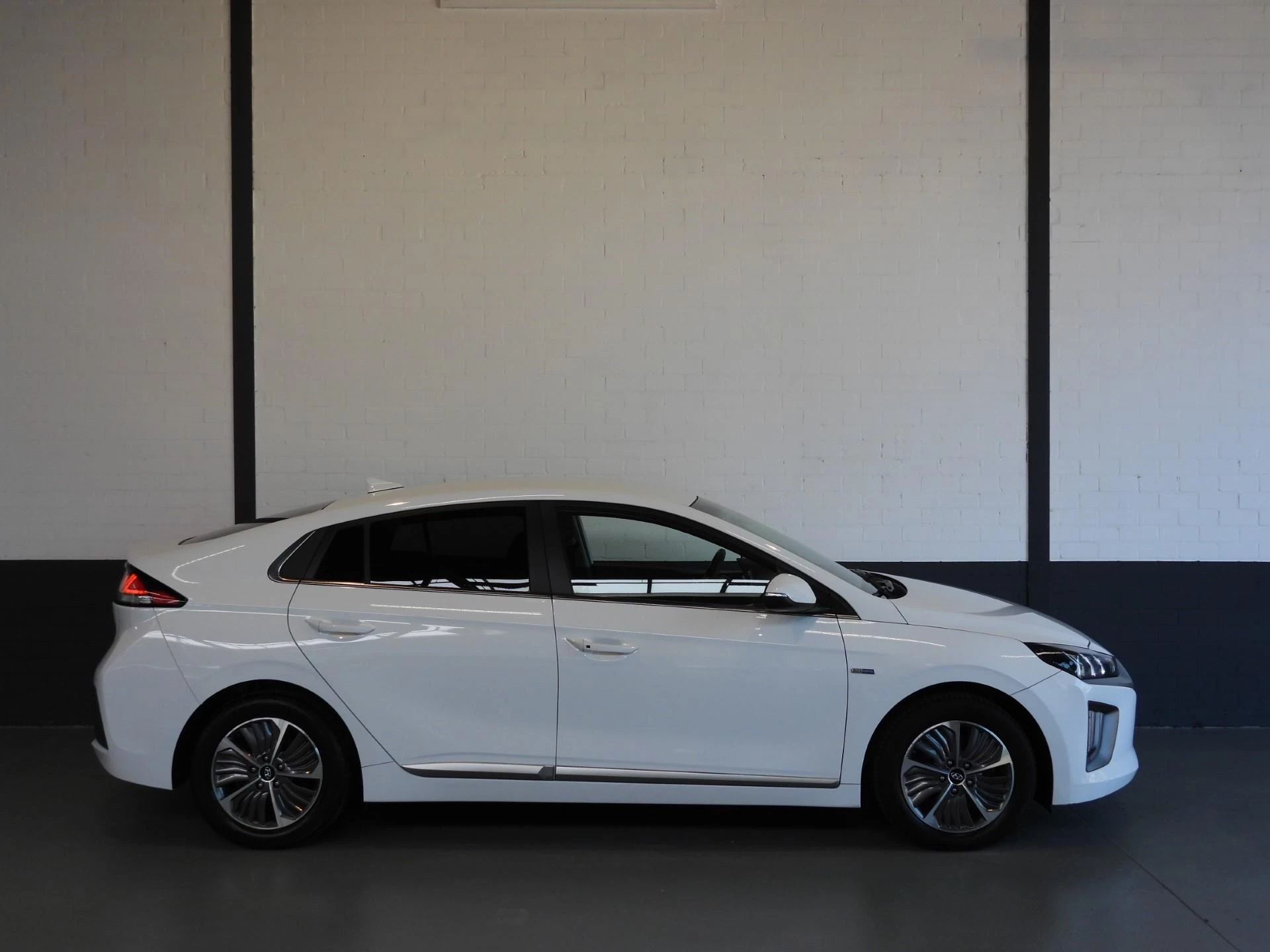 Hoofdafbeelding Hyundai IONIQ