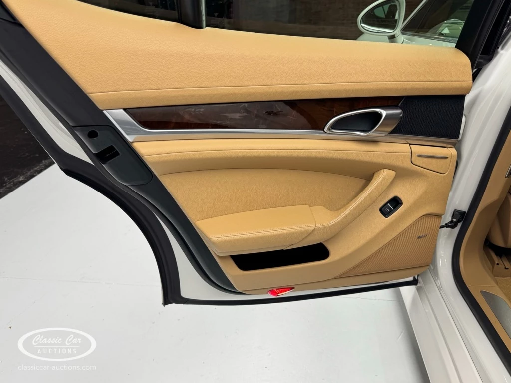 Hoofdafbeelding Porsche Panamera