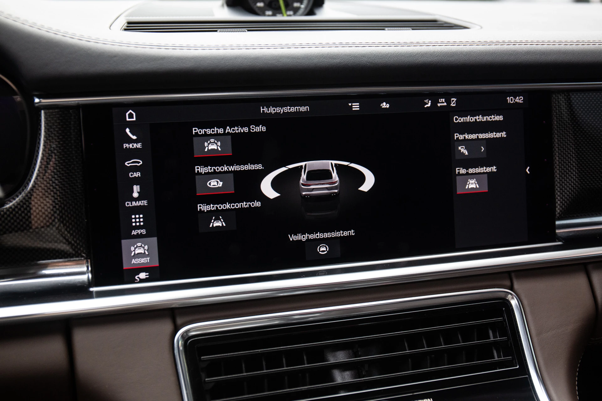 Hoofdafbeelding Porsche Panamera