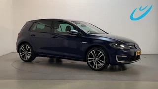 Hoofdafbeelding Volkswagen e-Golf Volkswagen E-Golf Leder Virtual Cockpit Stoelverwarming Navigatie Camera