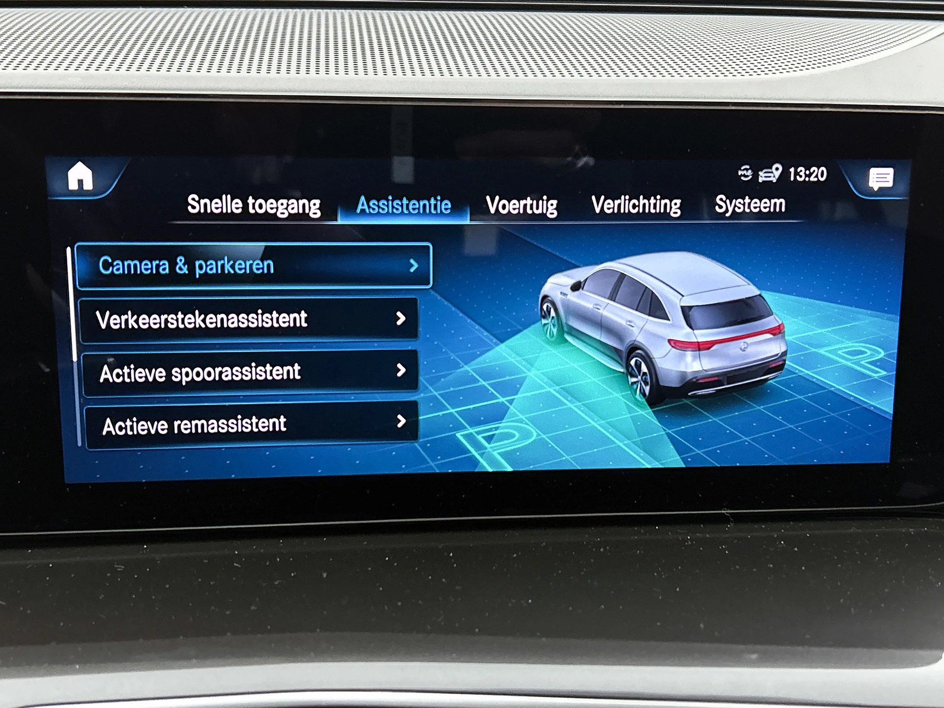 Hoofdafbeelding Mercedes-Benz EQC