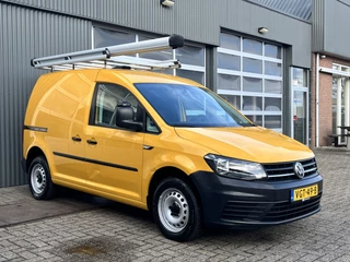 Volkswagen Caddy 2.0 TDI L1H1 Imperiaal Airco Cruise controle Trekhaak 1400kg trekgewicht Parkeersensoren achter Schuifdeur Telefoon verbinding 1e eigenaar Euro 6 bpm vrij voor particulier gebruik !!