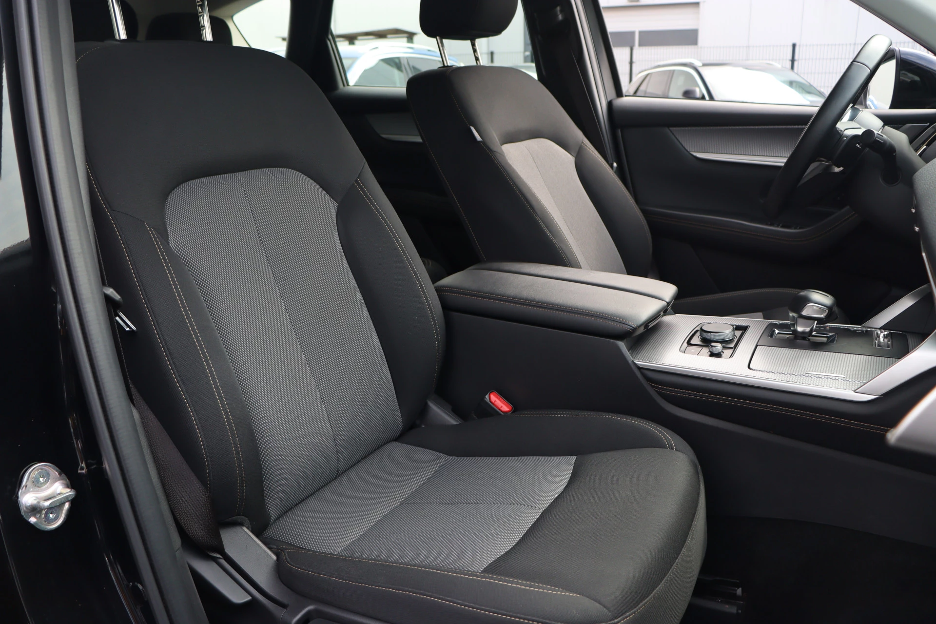 Hoofdafbeelding Mazda CX-60