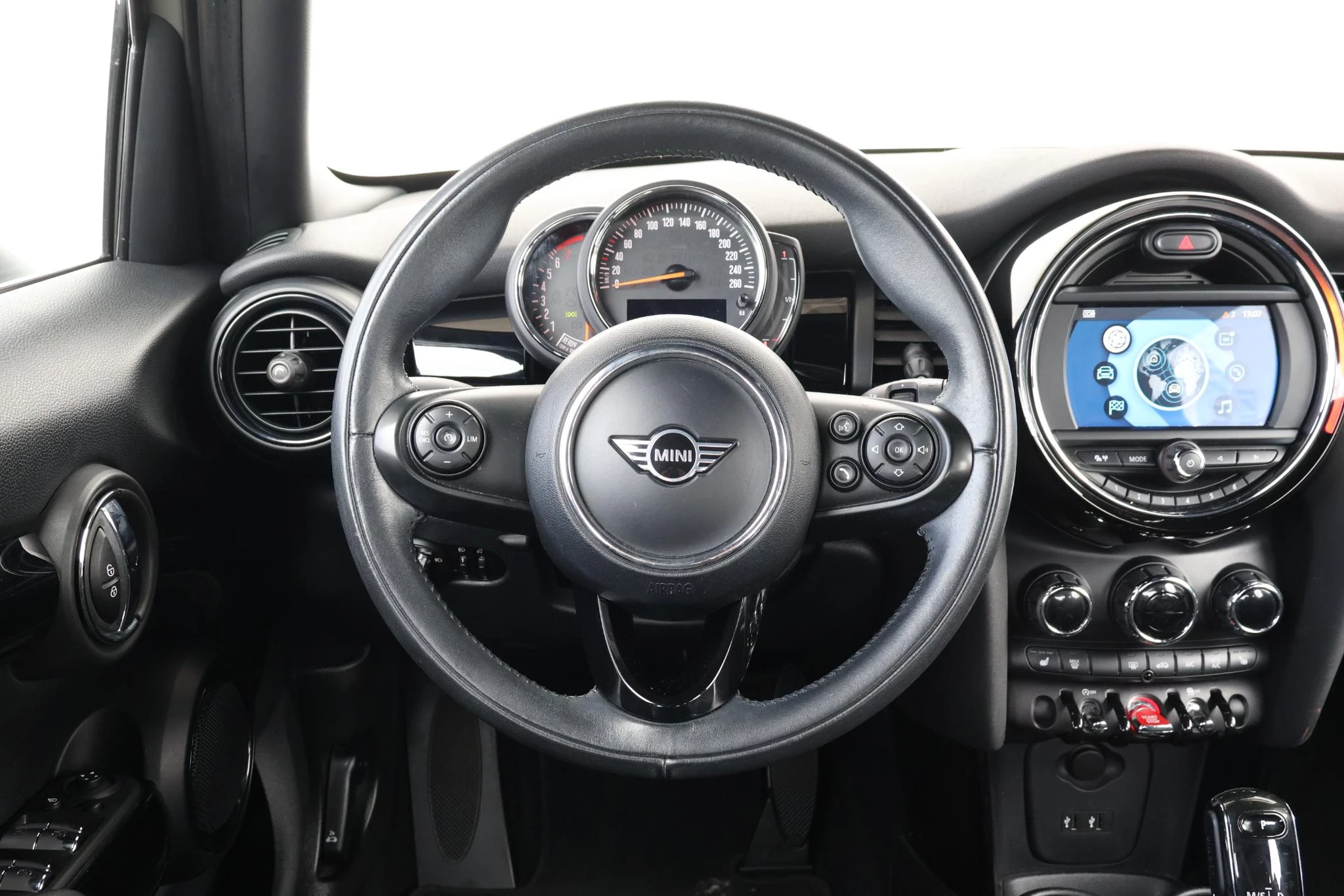 Hoofdafbeelding MINI 5-deurs