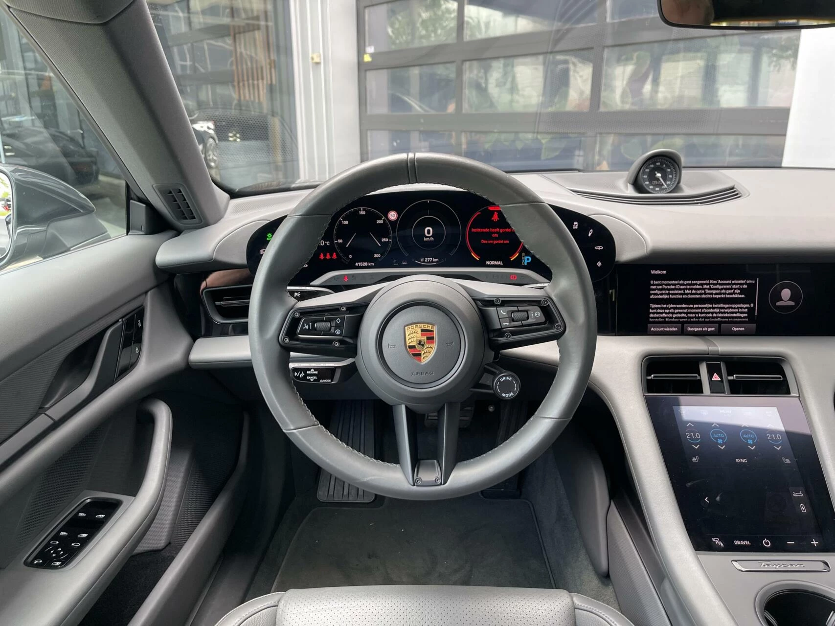 Hoofdafbeelding Porsche Taycan