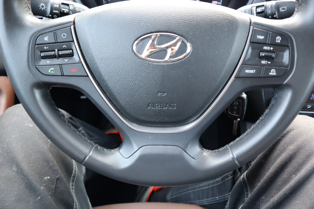Hoofdafbeelding Hyundai i20