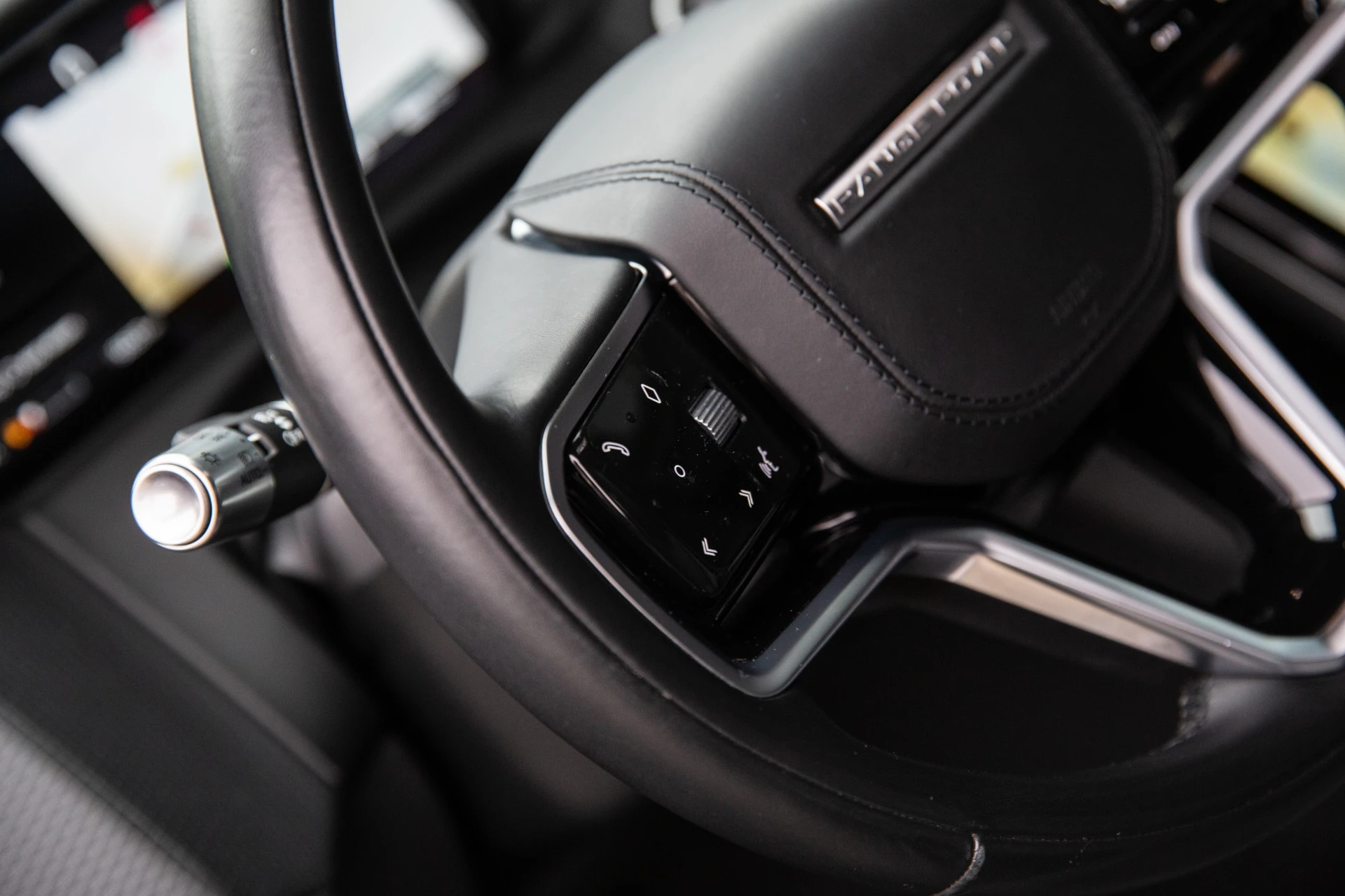 Hoofdafbeelding Land Rover Range Rover Velar