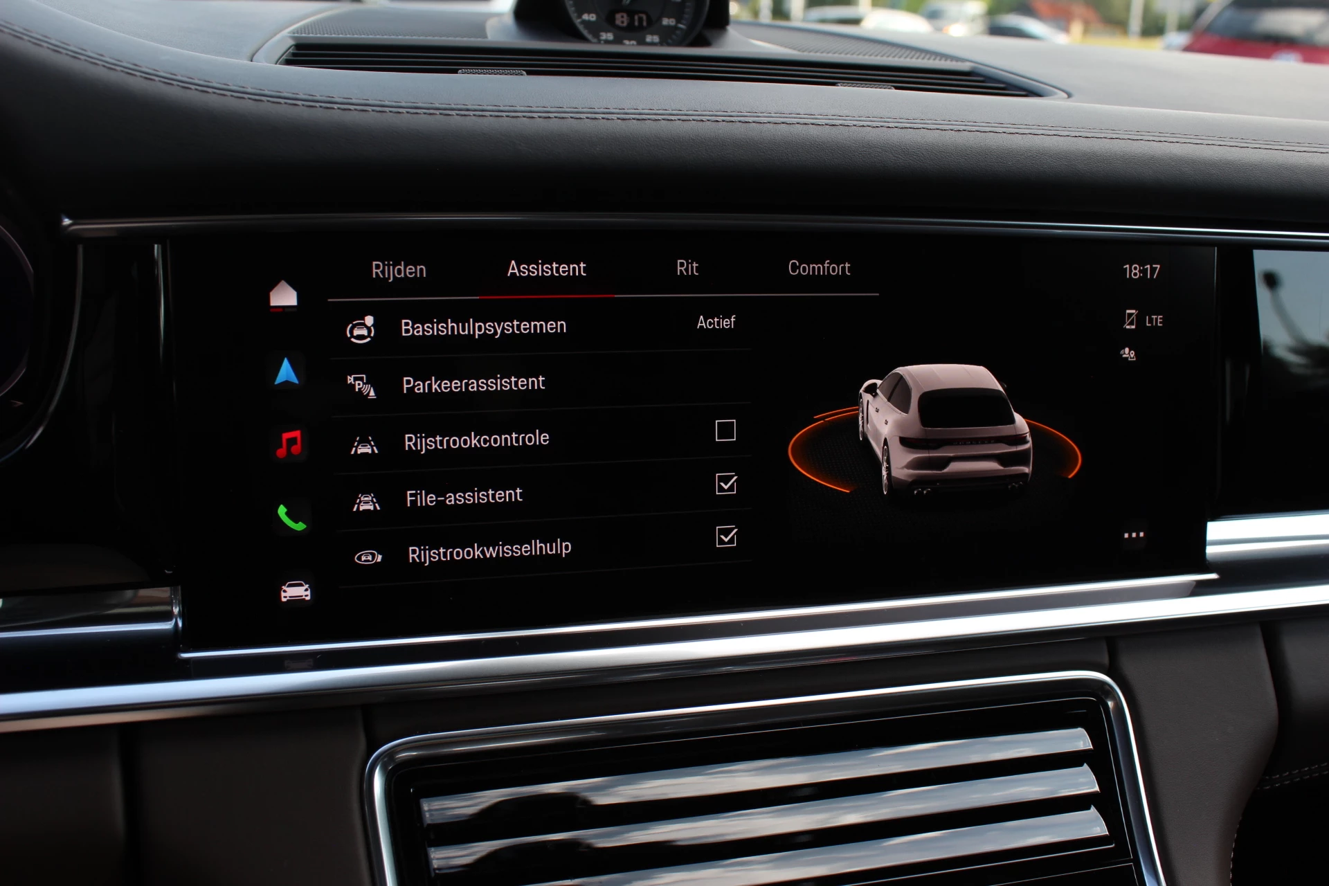 Hoofdafbeelding Porsche Panamera