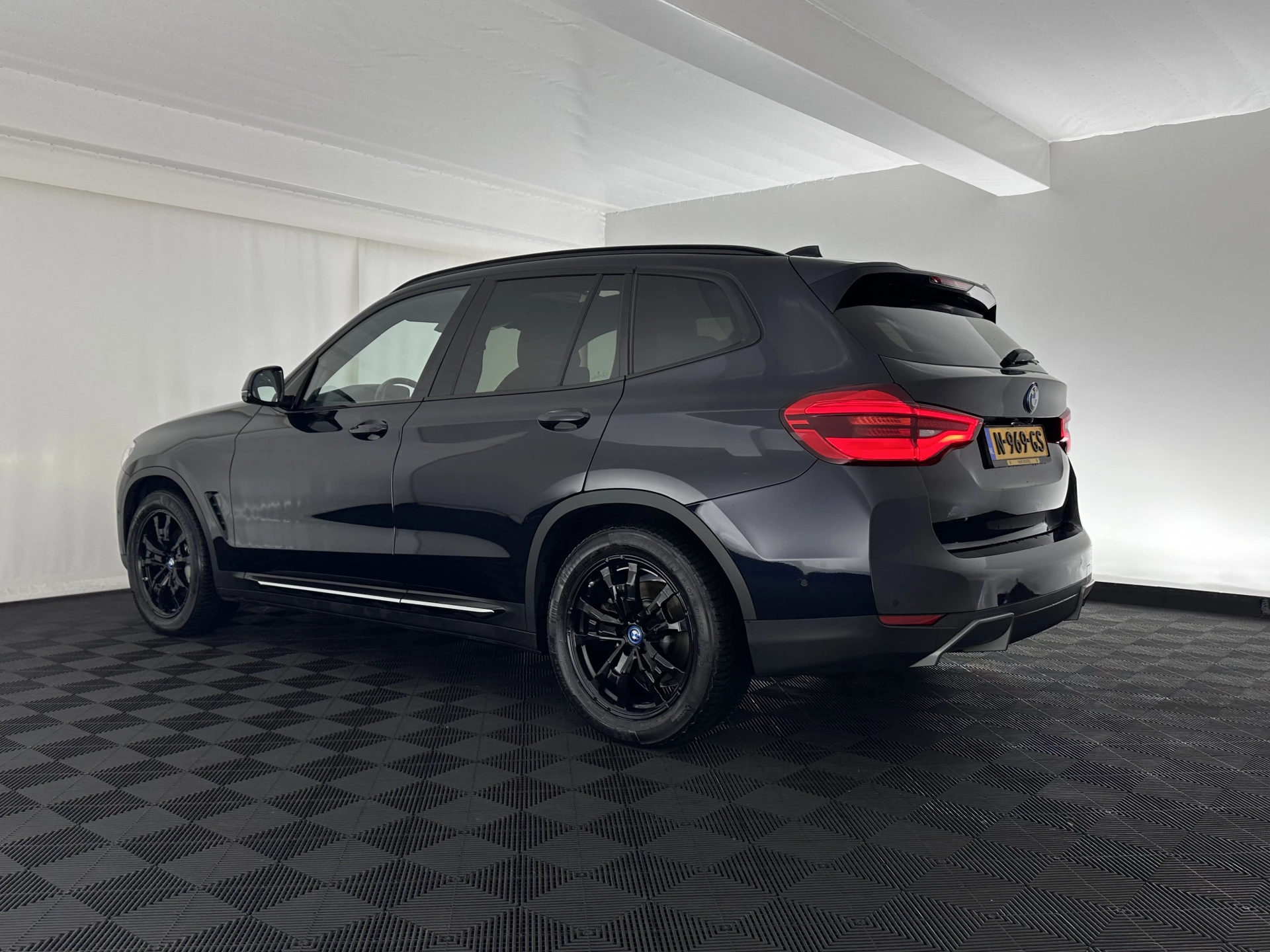 Hoofdafbeelding BMW iX3