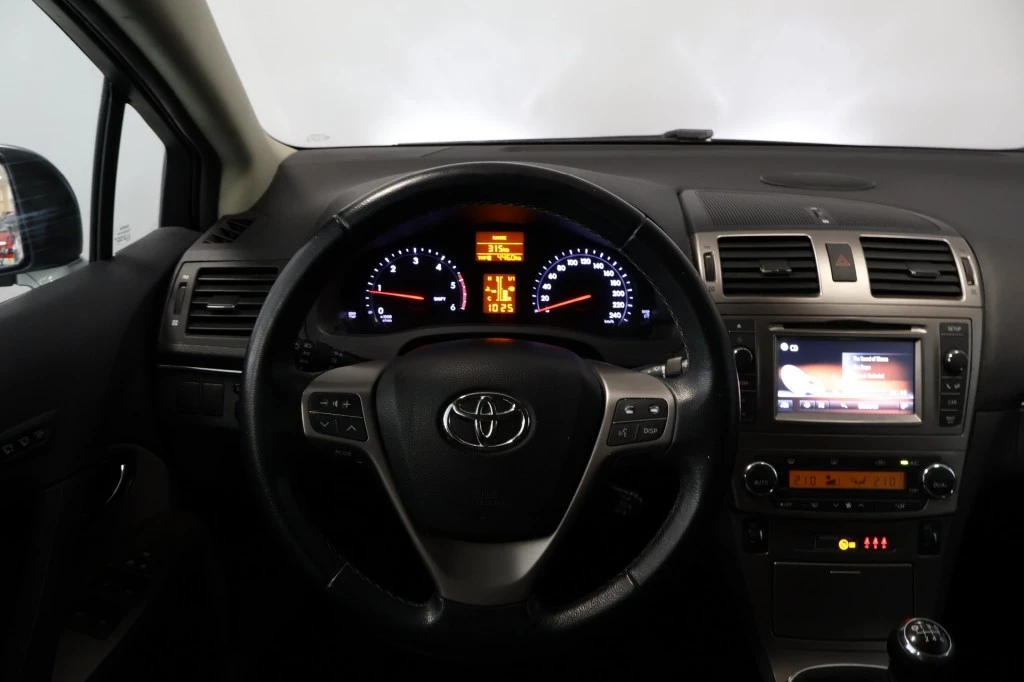Hoofdafbeelding Toyota Avensis