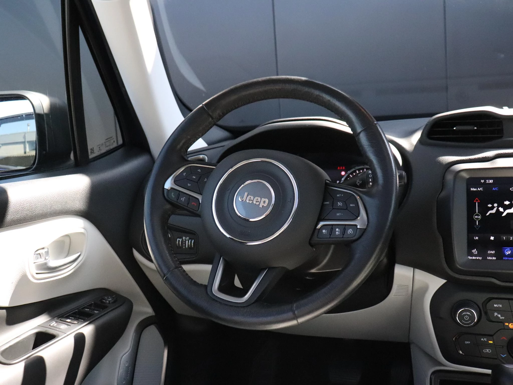 Hoofdafbeelding Jeep Renegade
