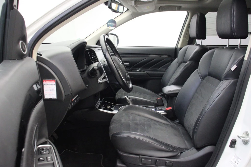 Hoofdafbeelding Mitsubishi Outlander