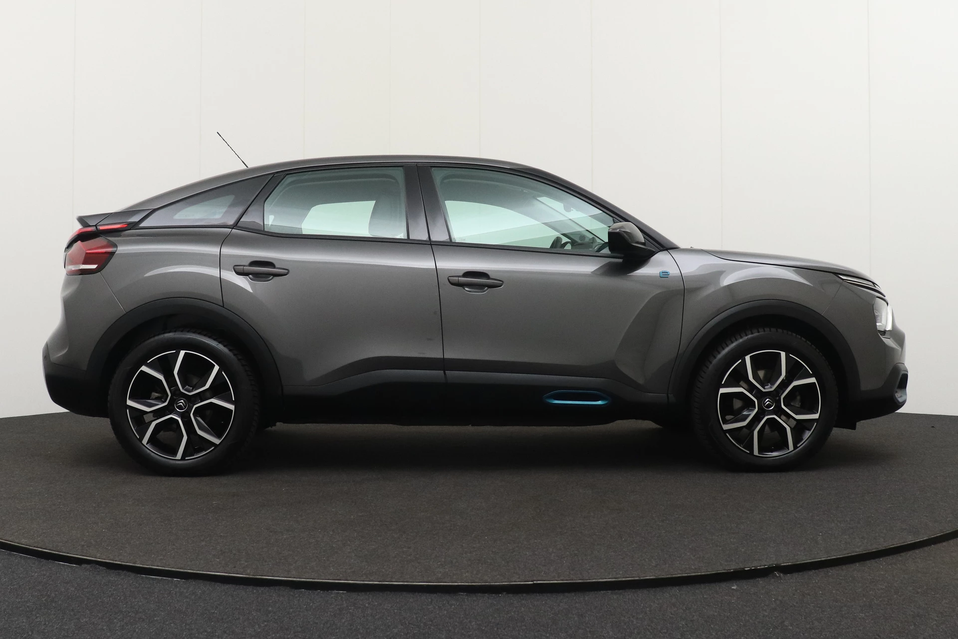 Hoofdafbeelding Citroën ë-C4