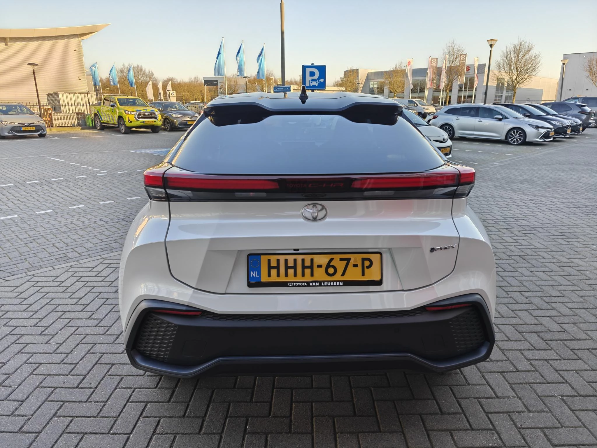 Hoofdafbeelding Toyota C-HR