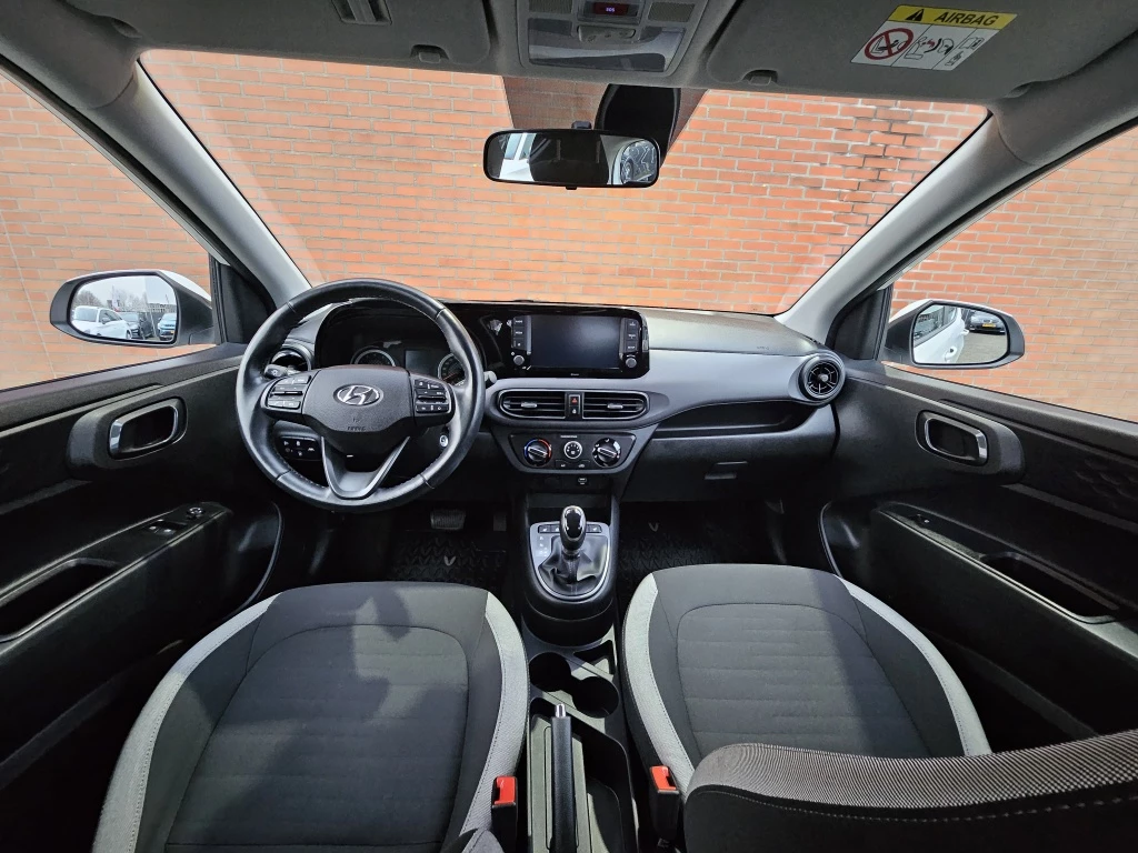 Hoofdafbeelding Hyundai i10