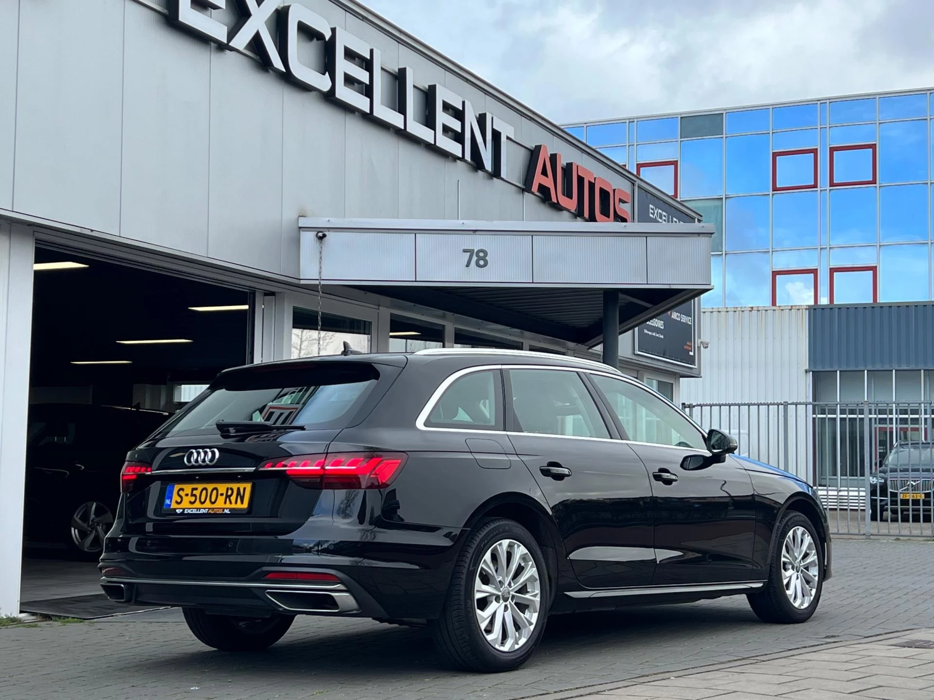 Hoofdafbeelding Audi A4