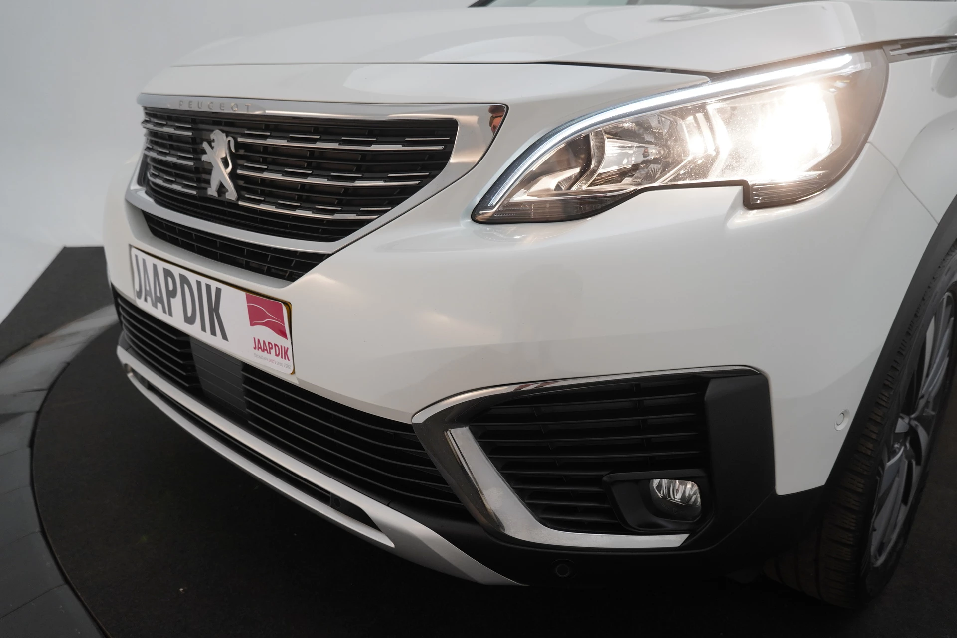 Hoofdafbeelding Peugeot 5008