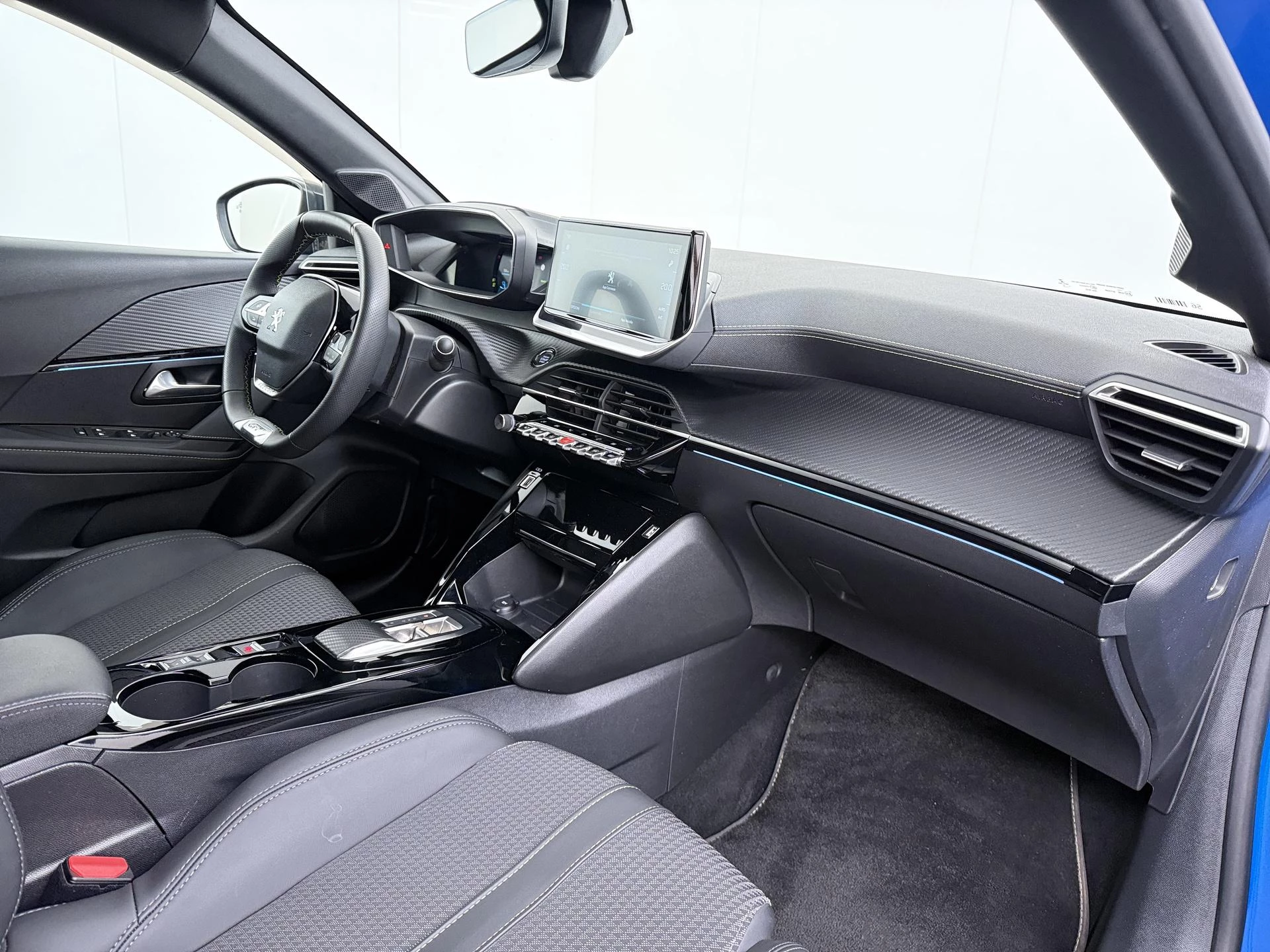 Hoofdafbeelding Peugeot e-208