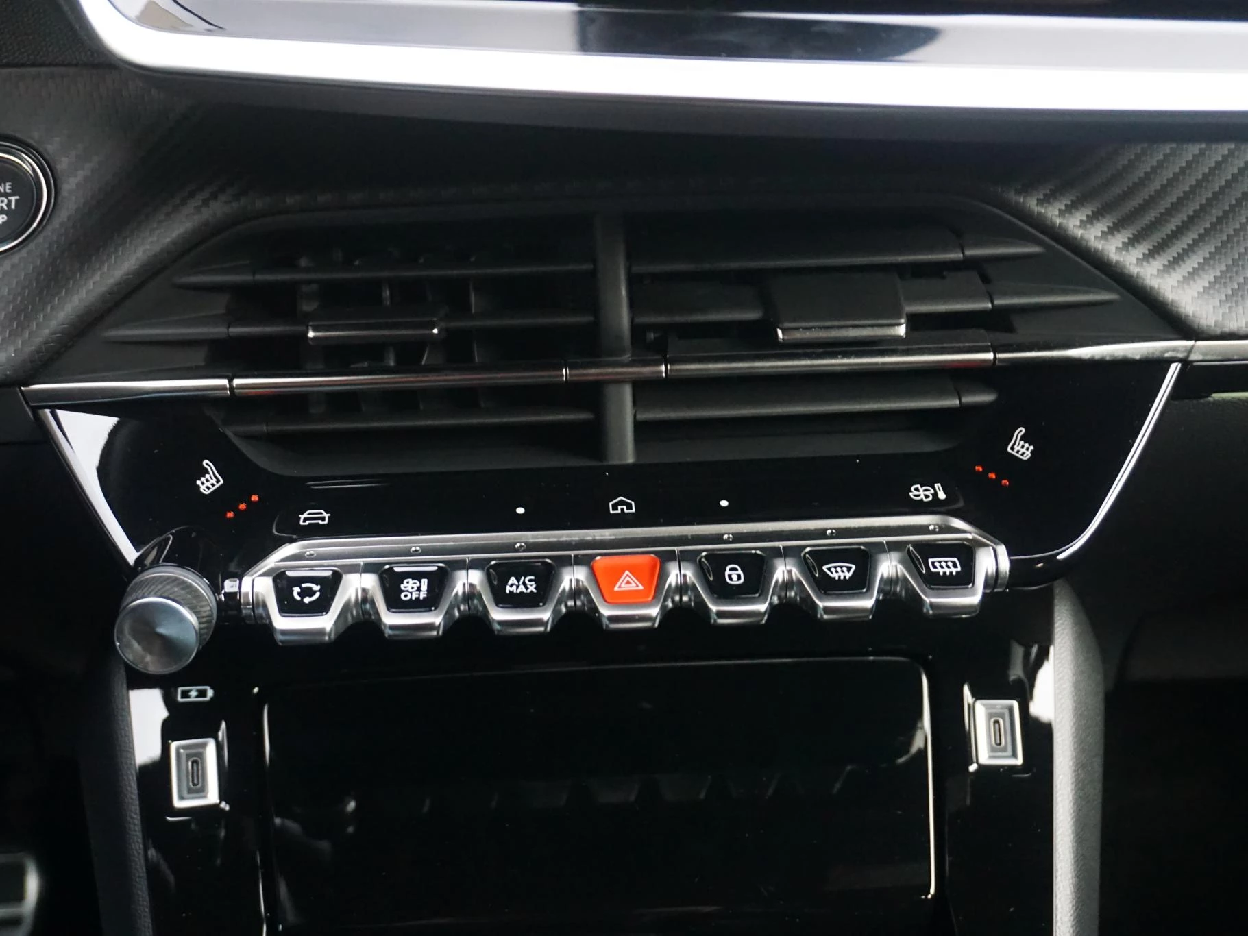 Hoofdafbeelding Peugeot e-2008