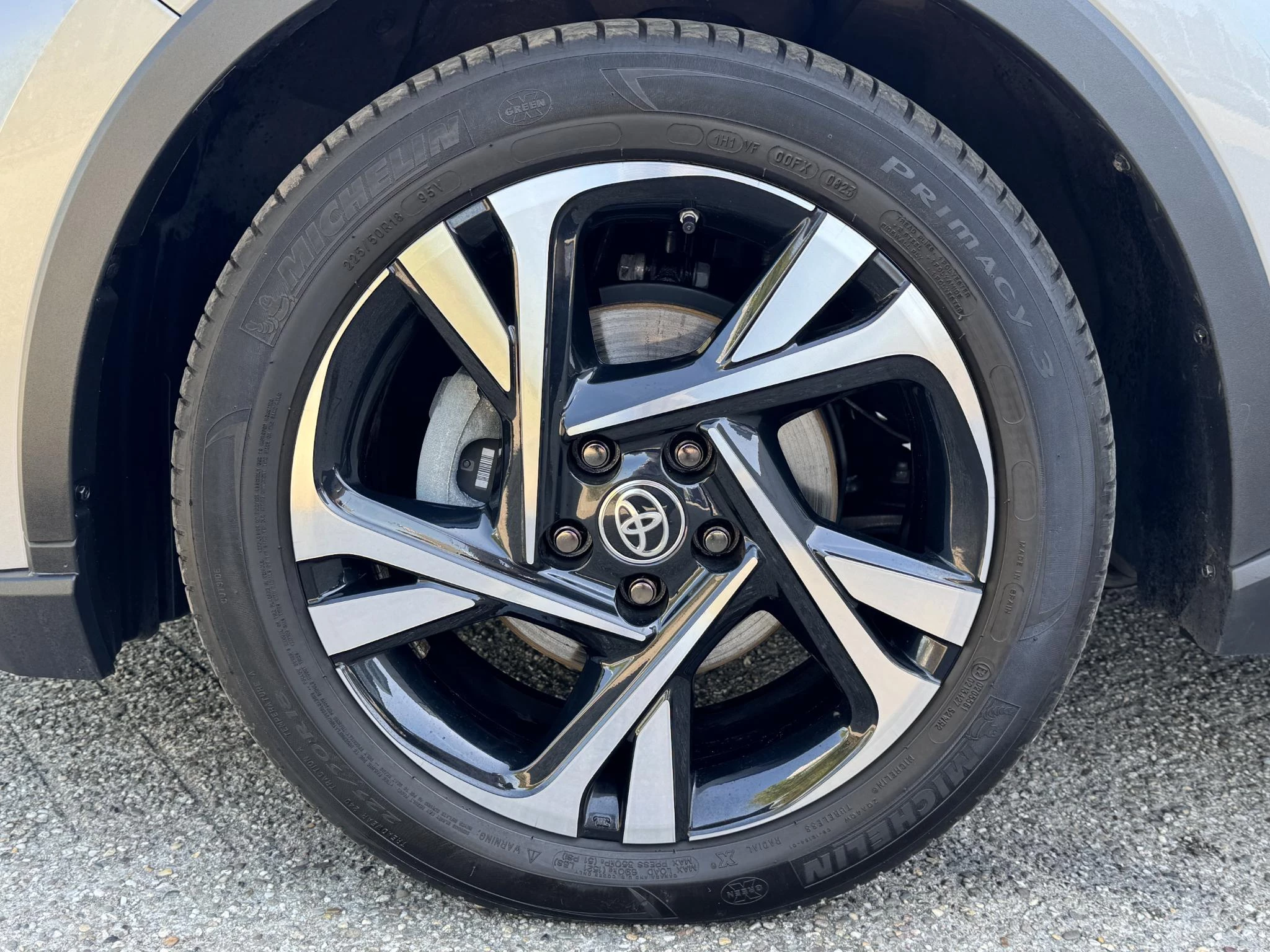 Hoofdafbeelding Toyota C-HR