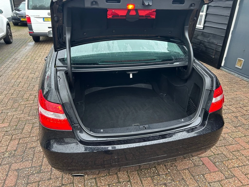 Hoofdafbeelding Mercedes-Benz 200