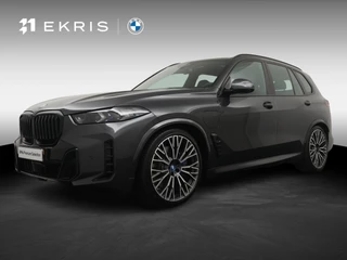 BMW X5 xDrive50e | M Sportpakket | Panoramadak | Head-Up | Harman Kardon | Stoelventilatie | Stoelverwarming V+A | Carbon interieur | 22'' | Comfortzetels |
