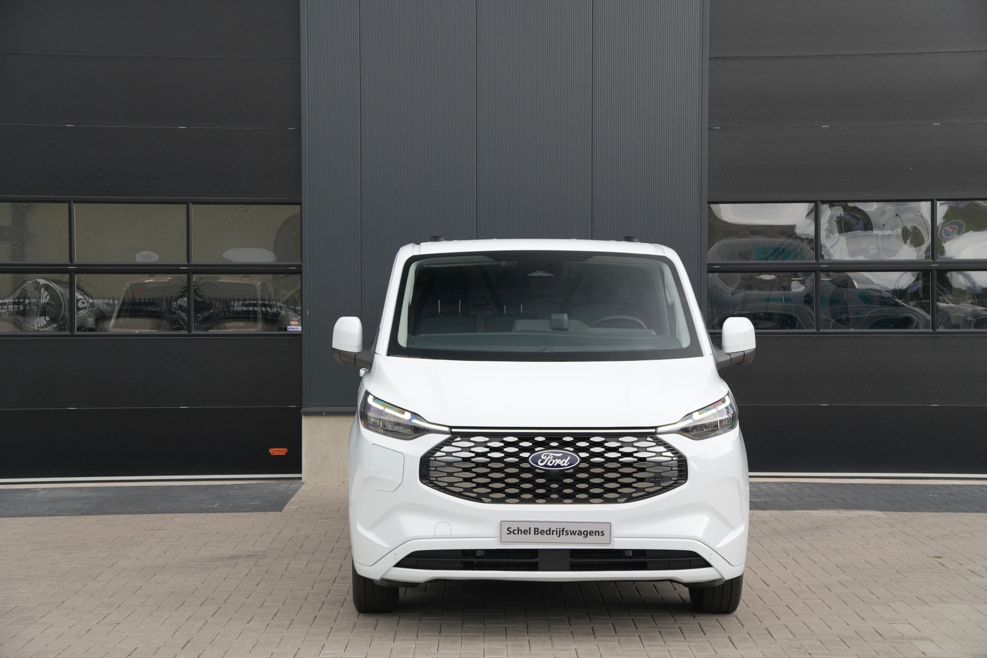 Ford E-Transit Custom