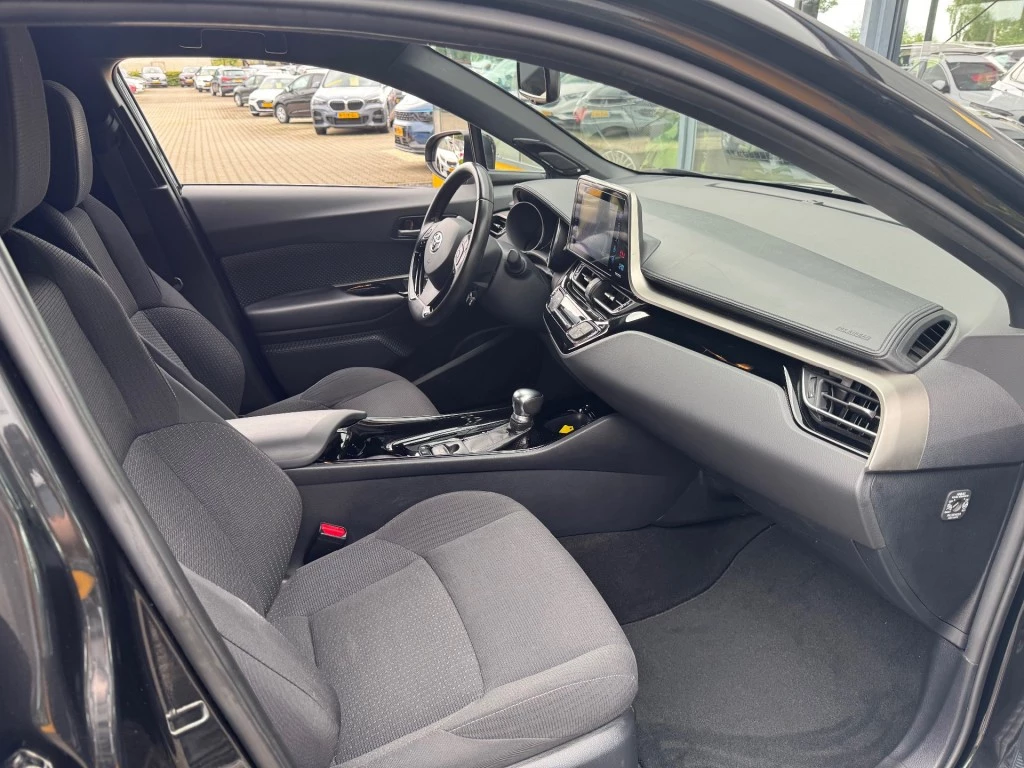 Hoofdafbeelding Toyota C-HR