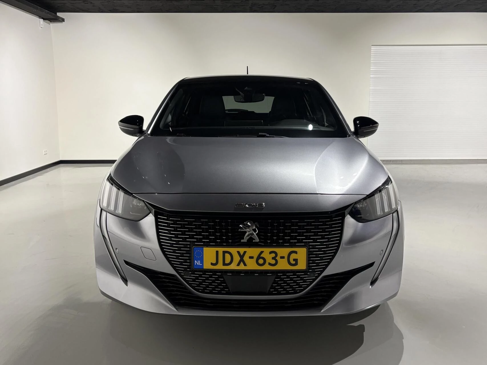 Hoofdafbeelding Peugeot e-208