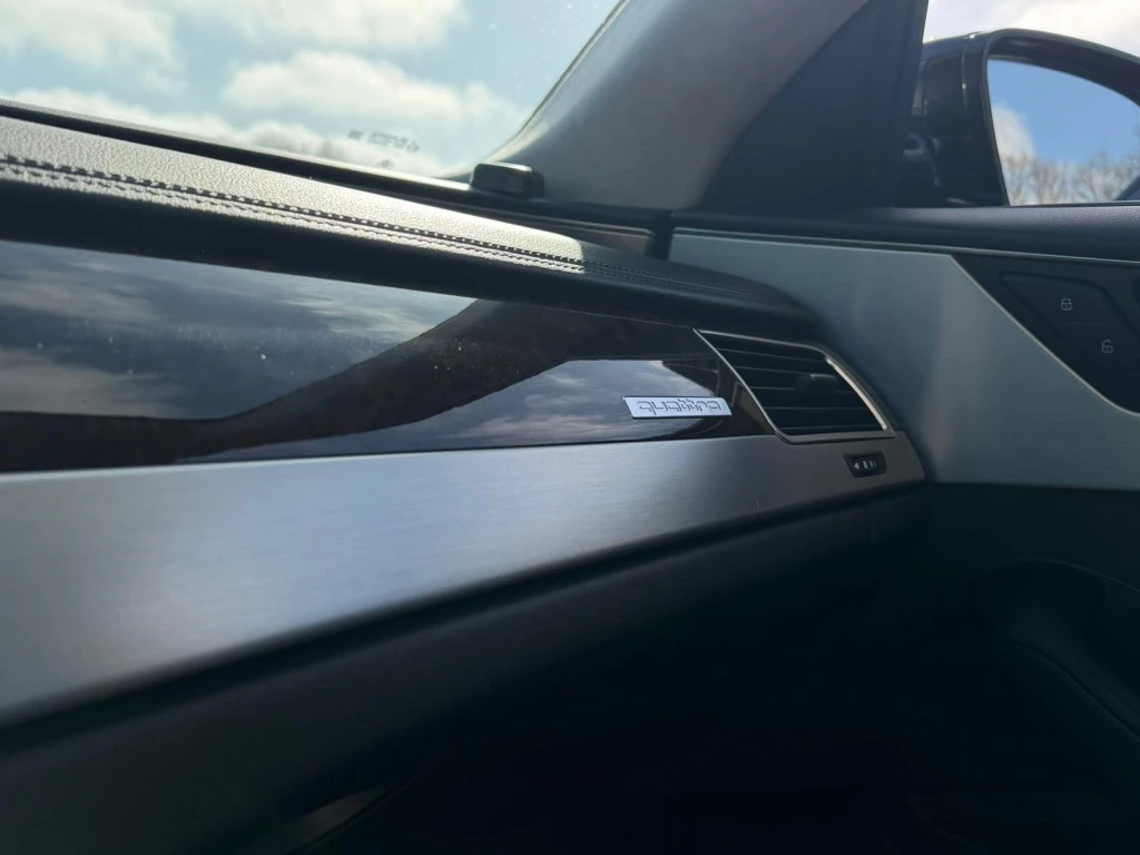 Hoofdafbeelding Audi A8