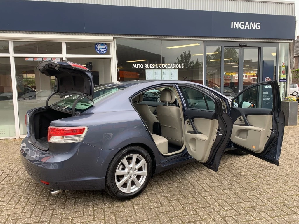 Hoofdafbeelding Toyota Avensis