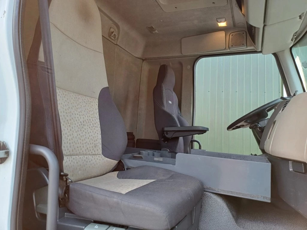 Hoofdafbeelding Renault Midlum