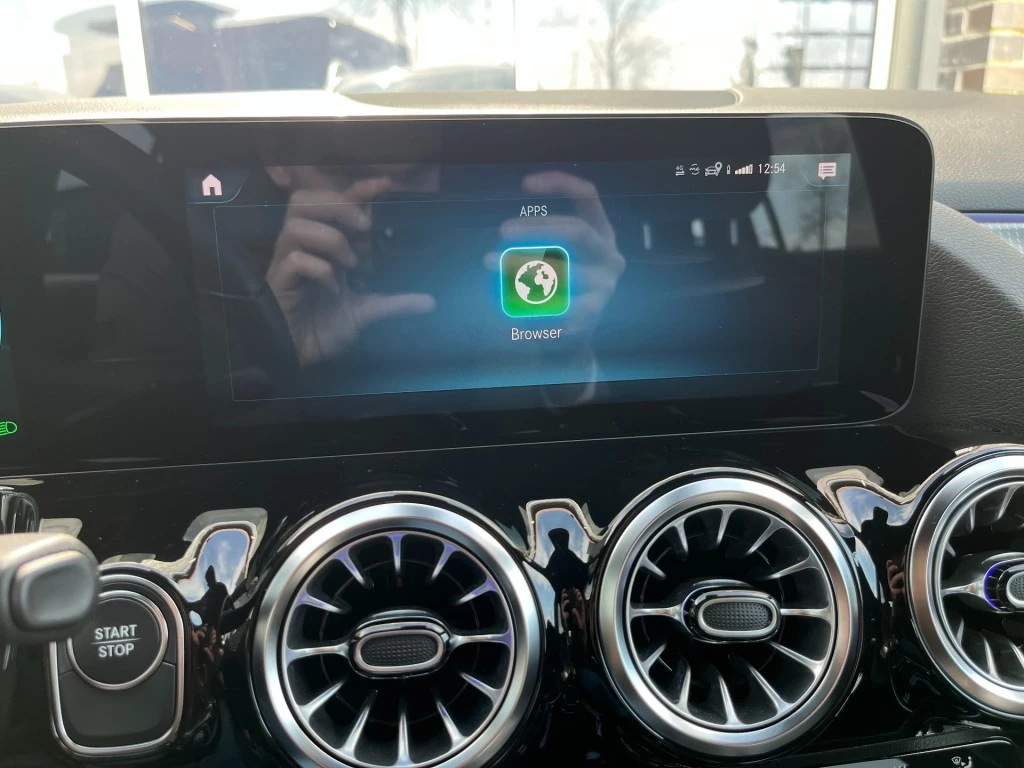 Hoofdafbeelding Mercedes-Benz EQA