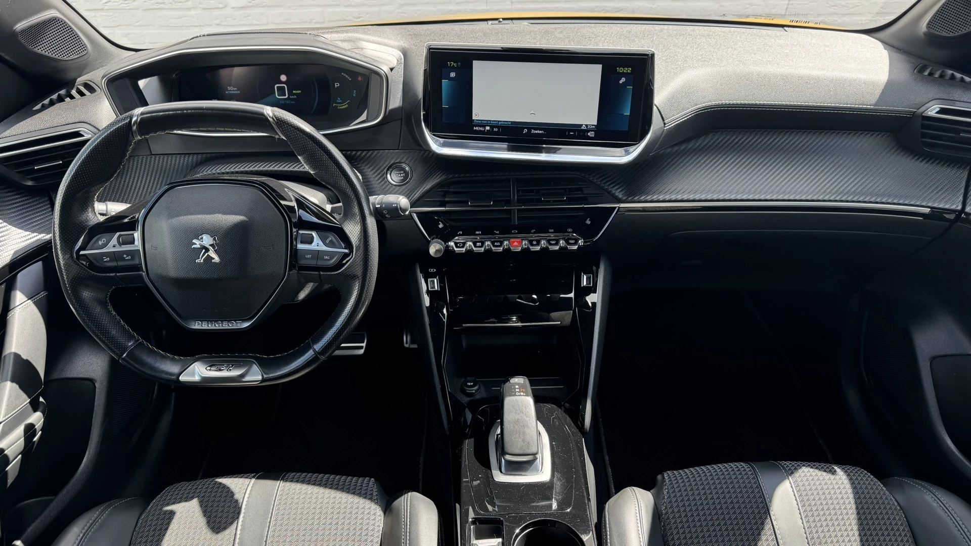 Hoofdafbeelding Peugeot e-208