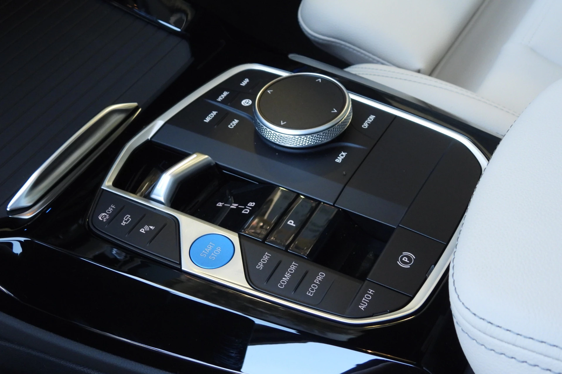 Hoofdafbeelding BMW iX3