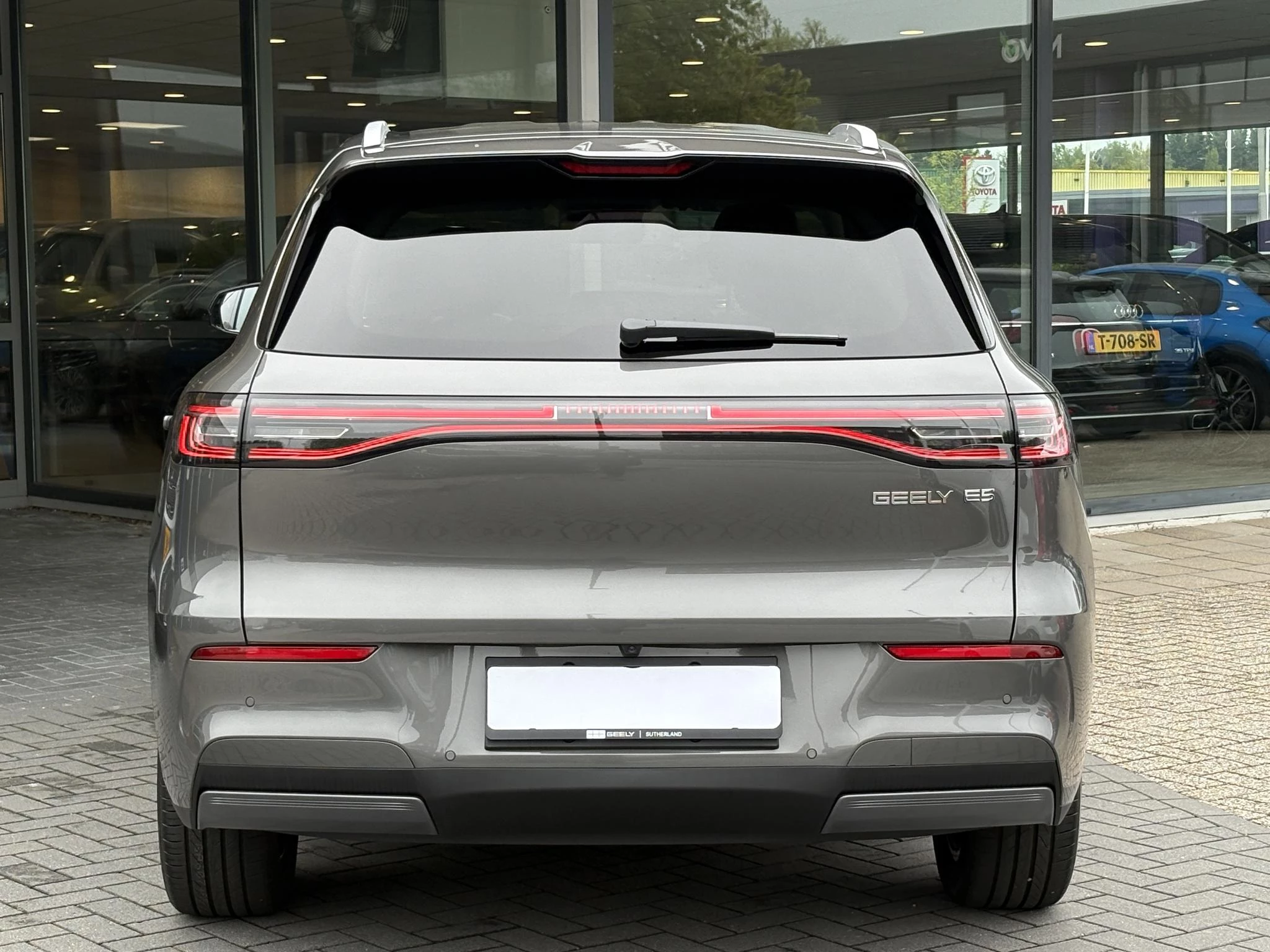 Hoofdafbeelding Geely E5