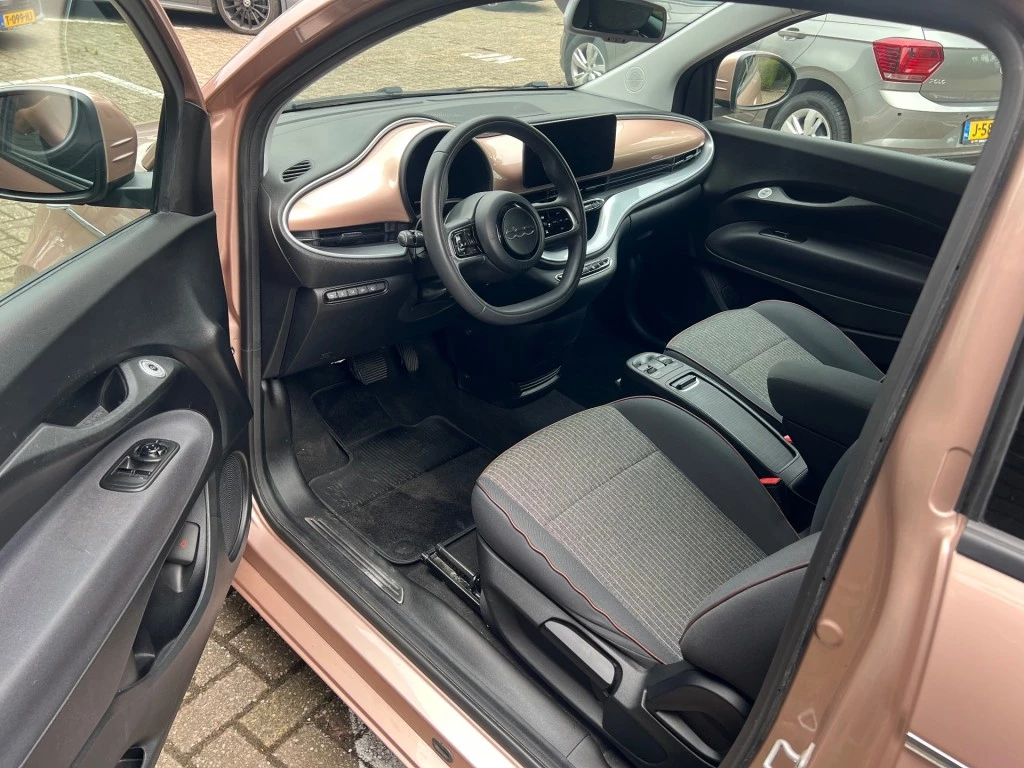 Hoofdafbeelding Fiat 500C