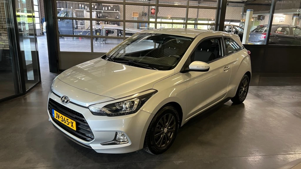 Hoofdafbeelding Hyundai i20