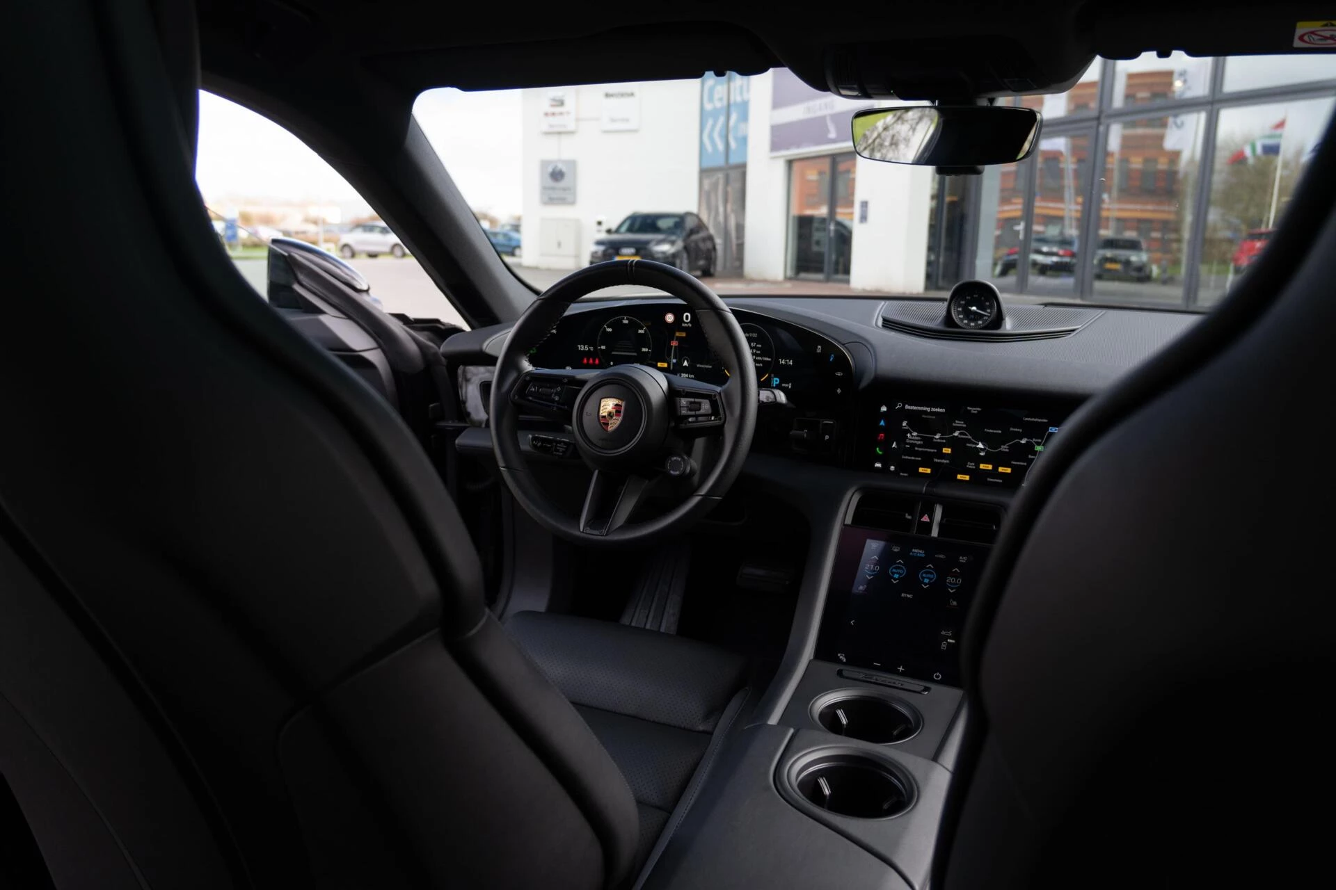 Hoofdafbeelding Porsche Taycan