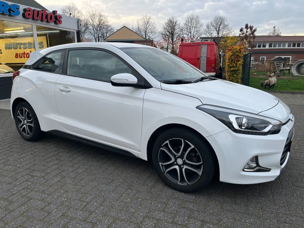 Hoofdafbeelding Hyundai i20