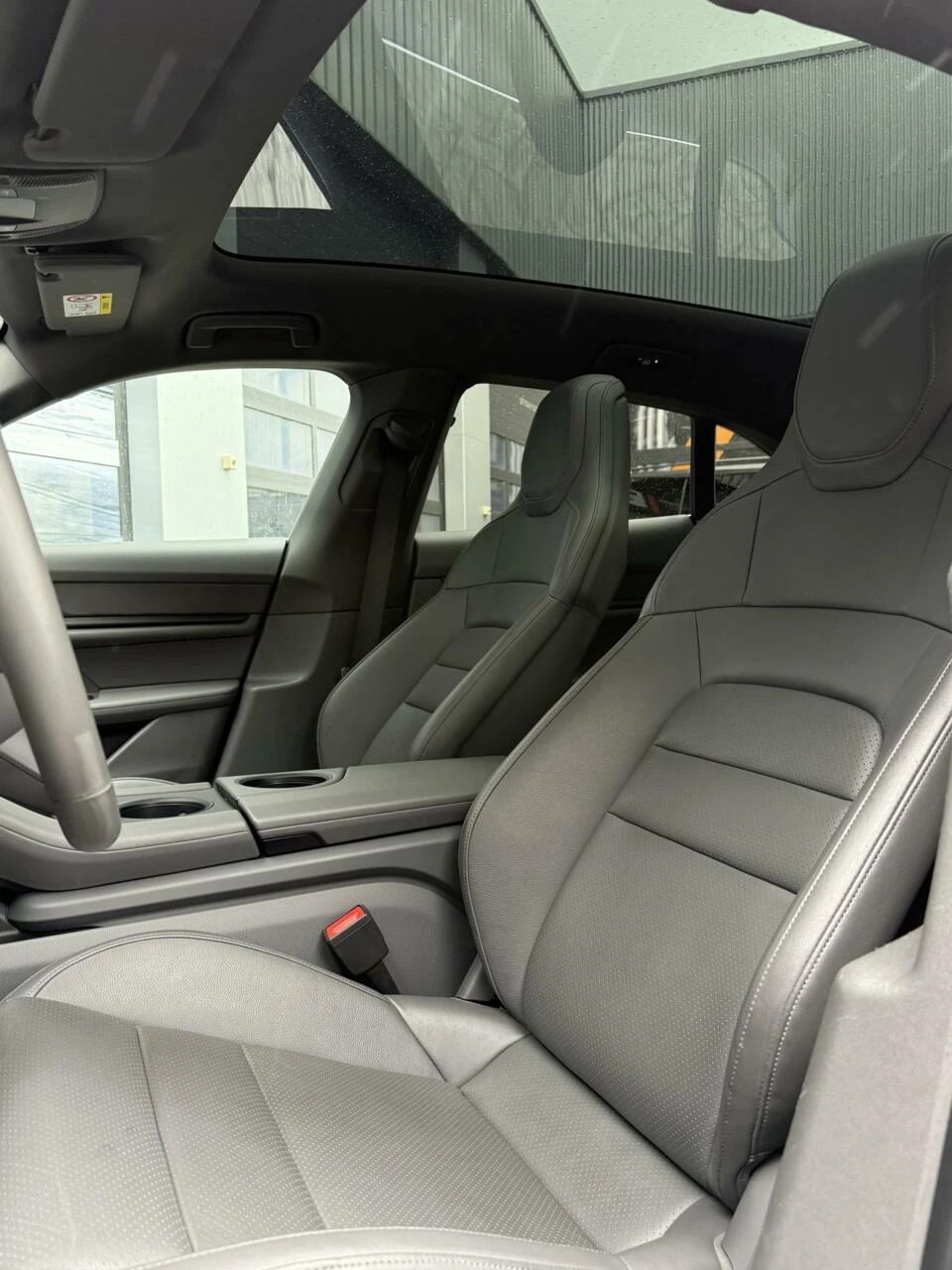 Hoofdafbeelding Porsche Taycan