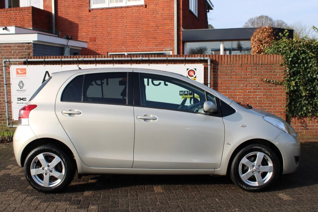 Hoofdafbeelding Toyota Yaris