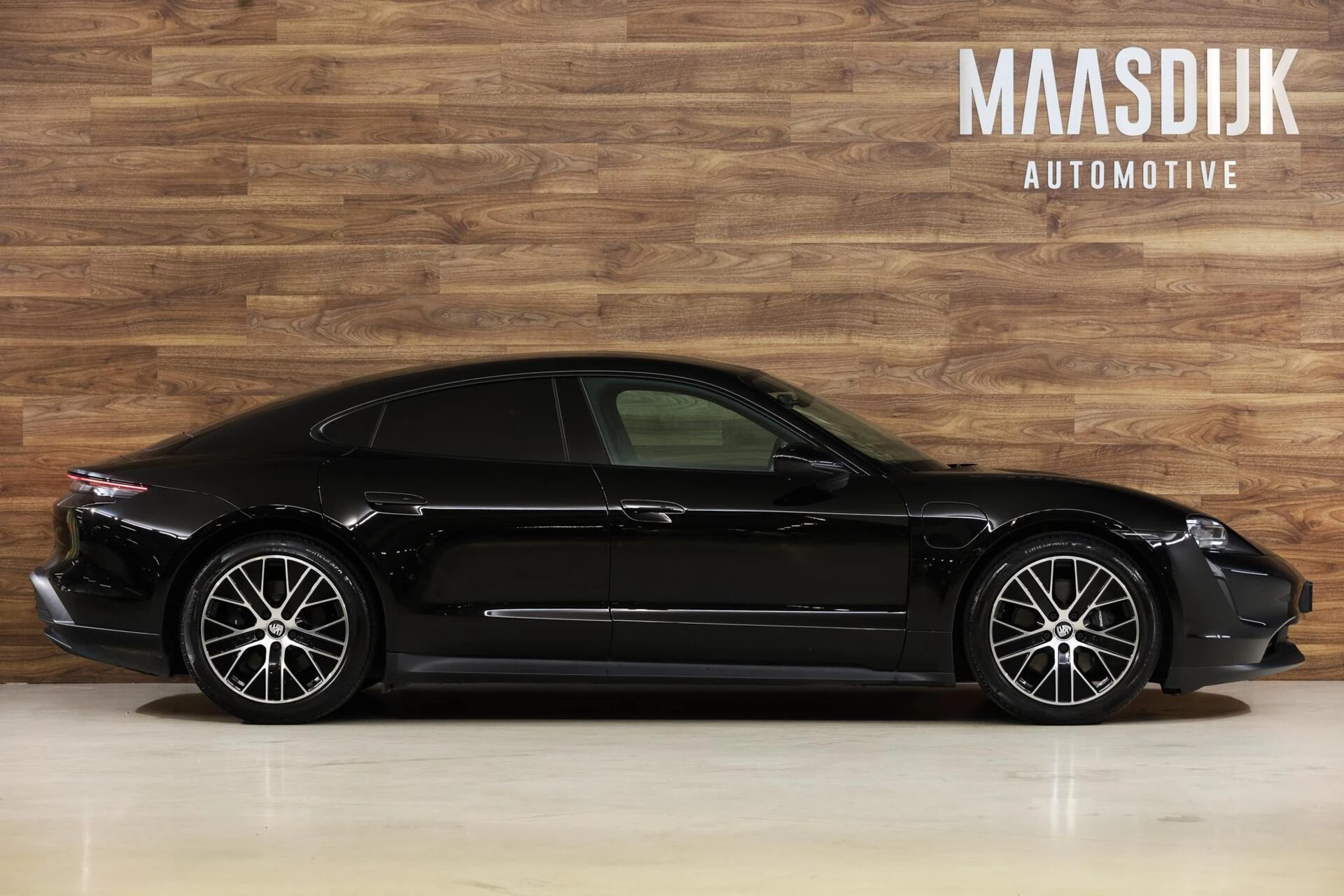 Hoofdafbeelding Porsche Taycan