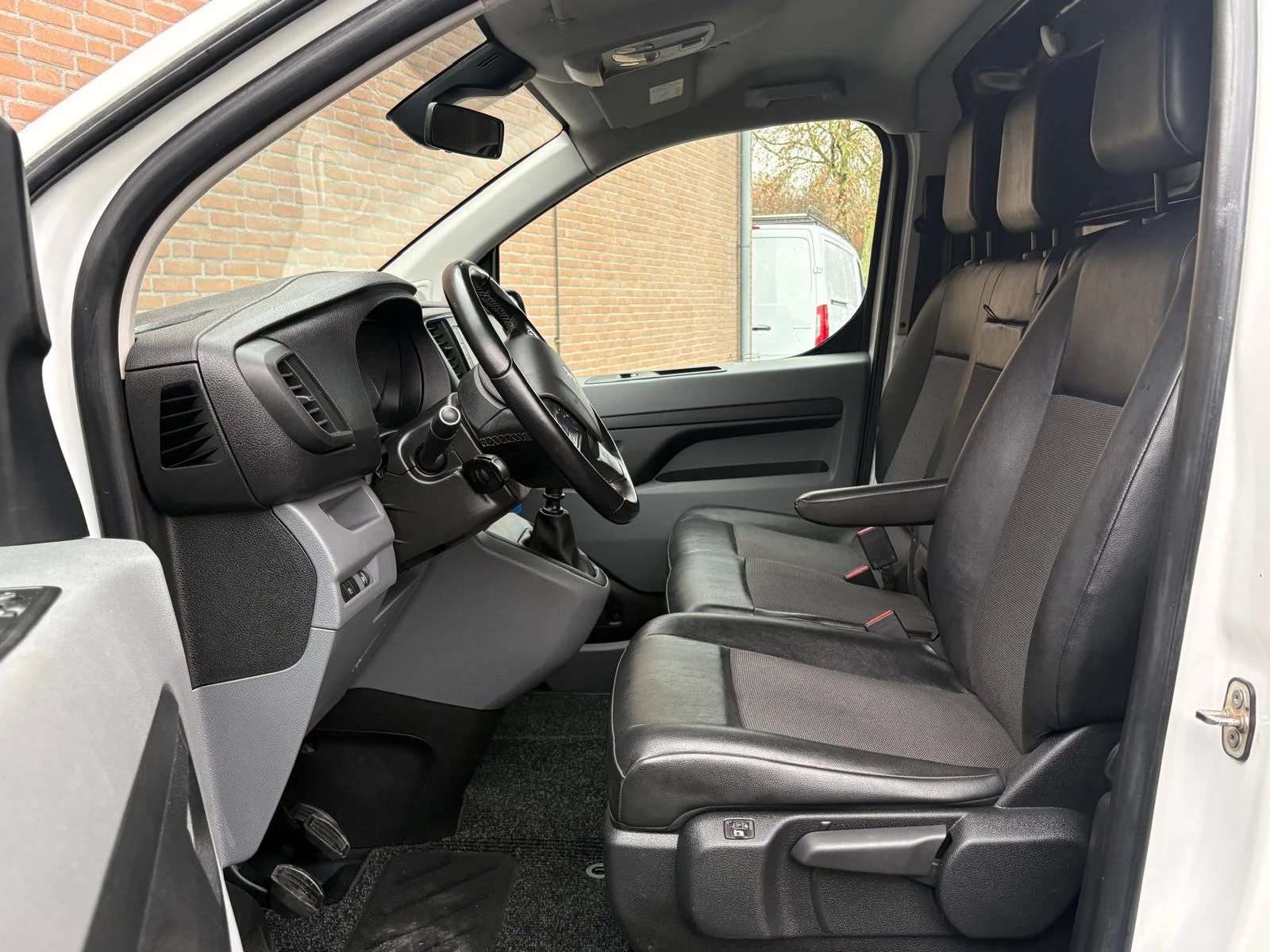 Hoofdafbeelding Peugeot Expert