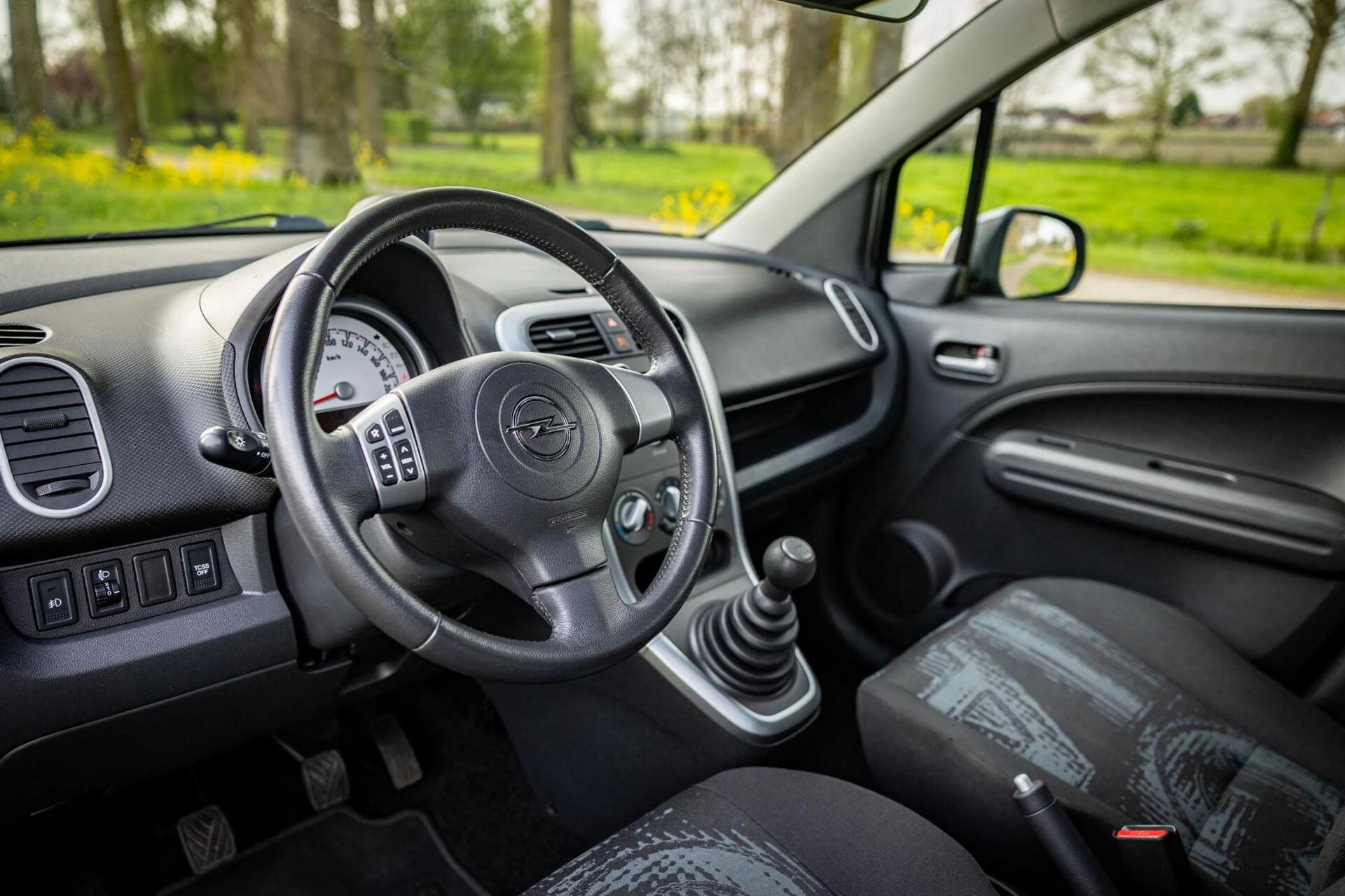 Hoofdafbeelding Opel Agila