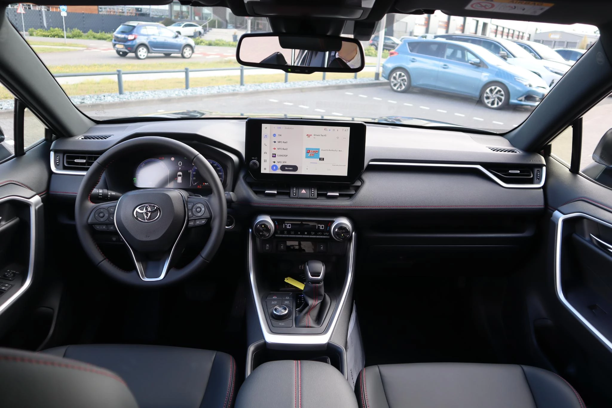 Hoofdafbeelding Toyota RAV4