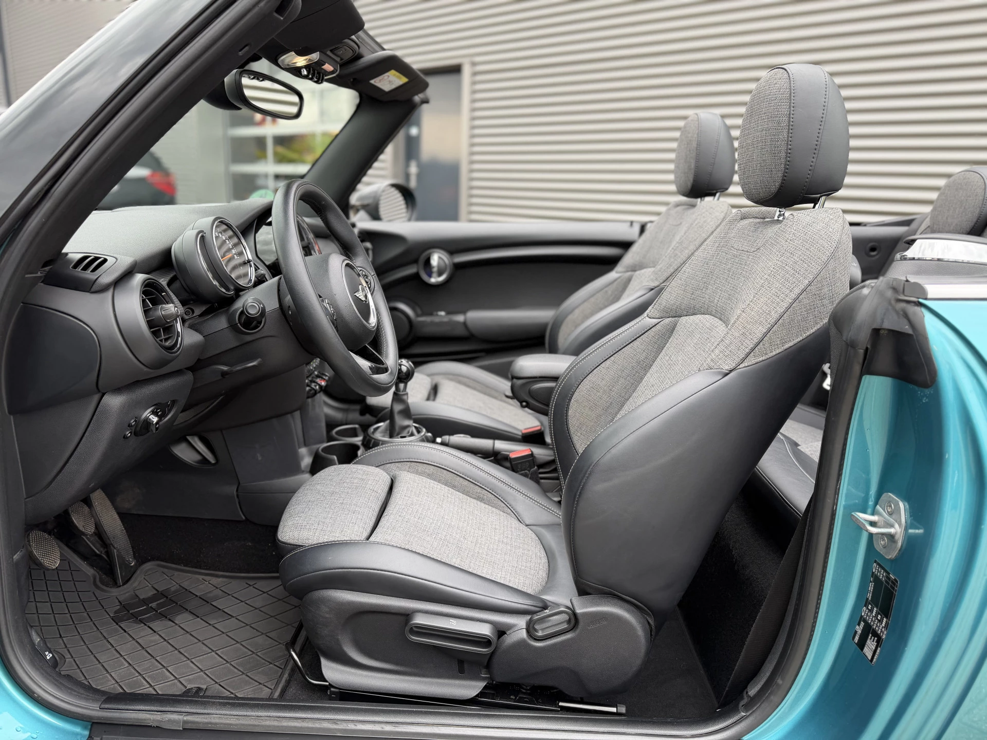 Hoofdafbeelding MINI Cooper Cabrio